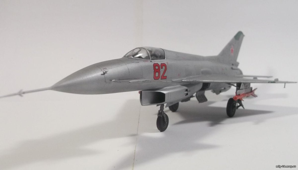 Миг 21 е8