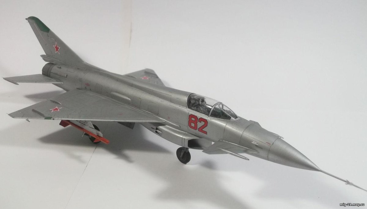 Миг 21 е8
