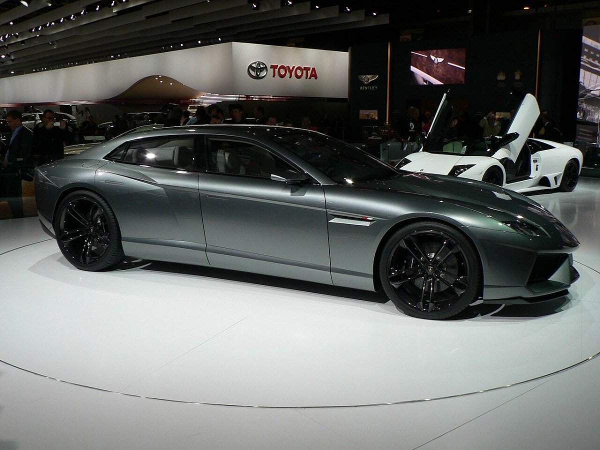 Концепт Lamborghini estoque