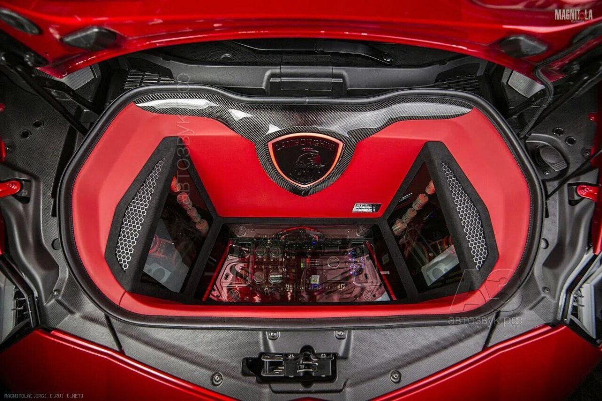 Ламборджини авентадор с багажником