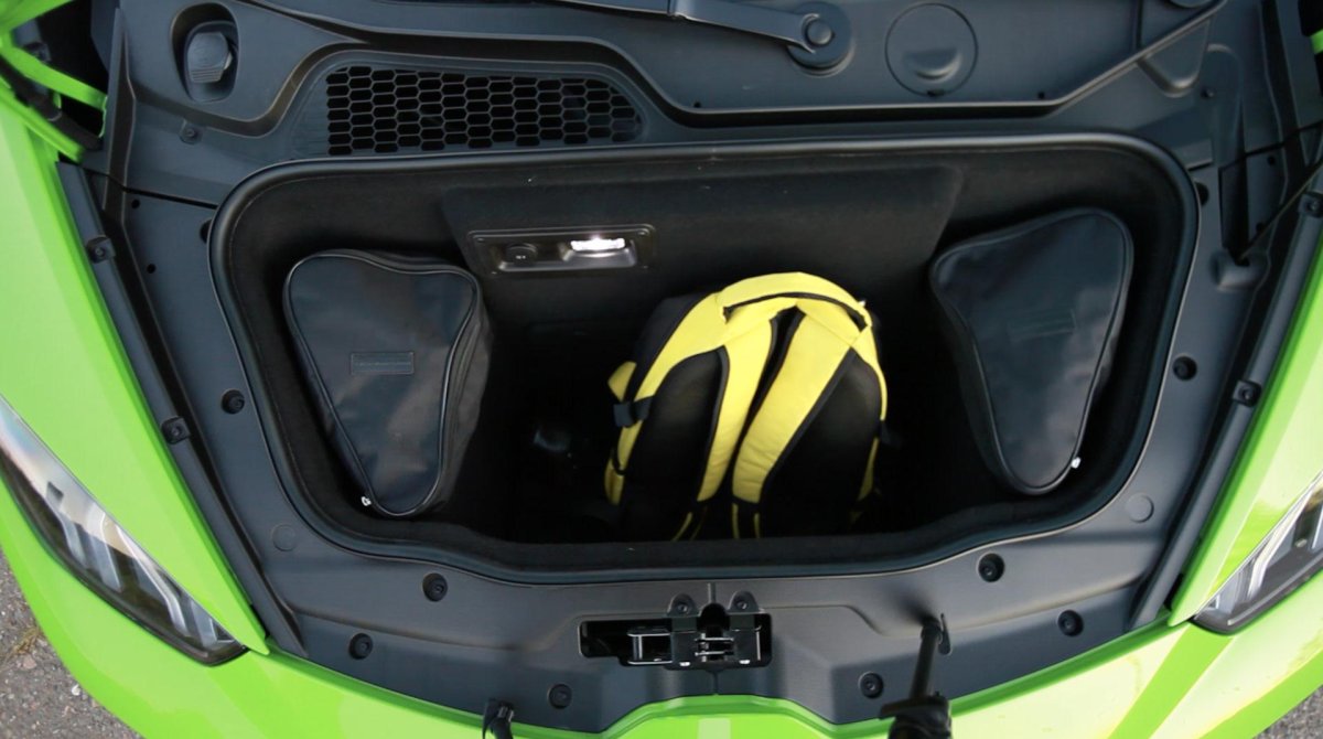 Ламборгини Хуракан багажник