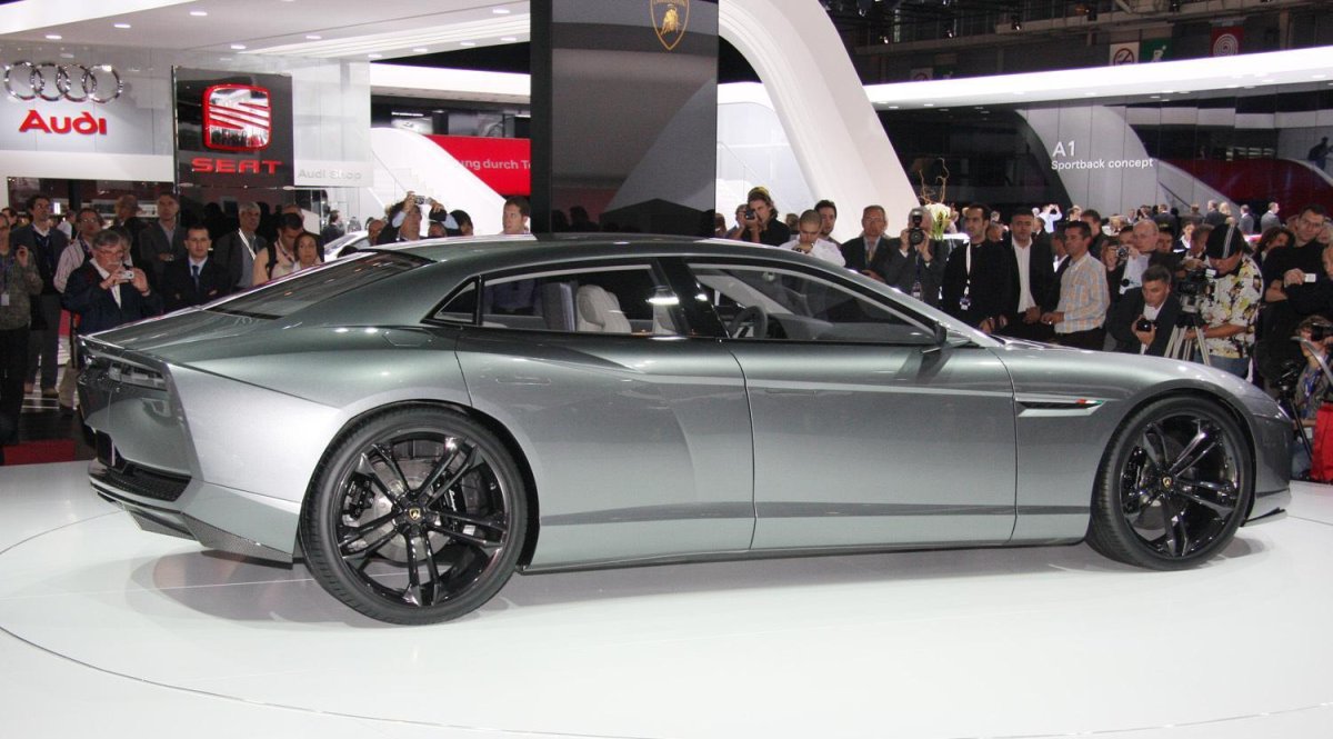 Lamborghini estoque 4 двери