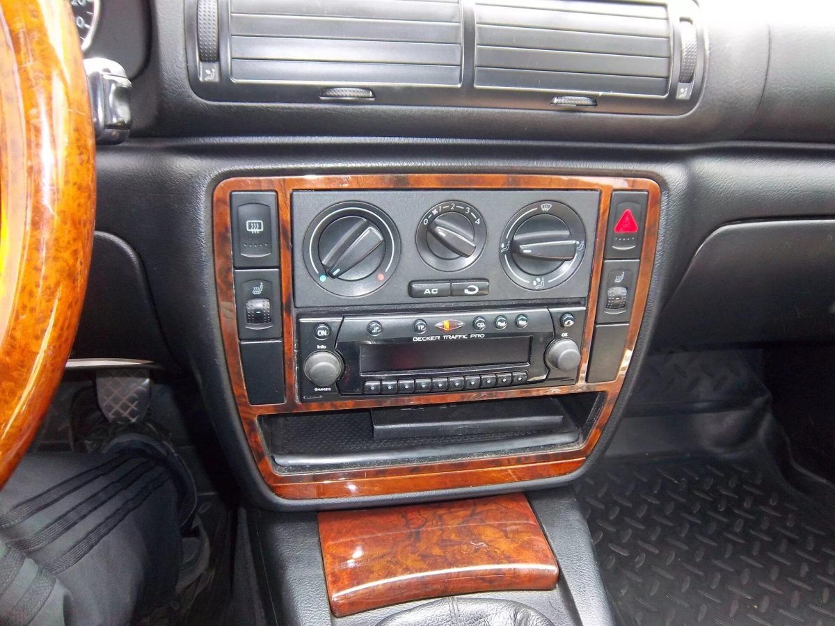 Passat b4 салон под дерево
