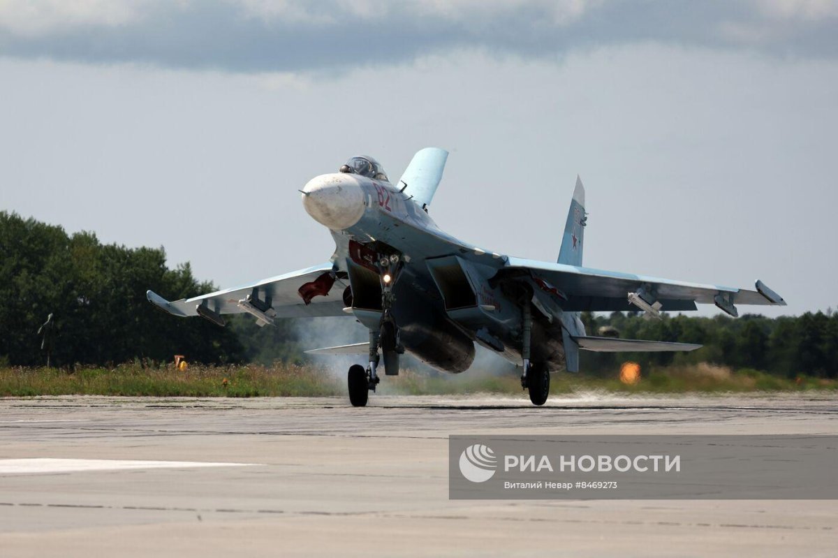 Су-30 двухдвигательный реактивный самолёт