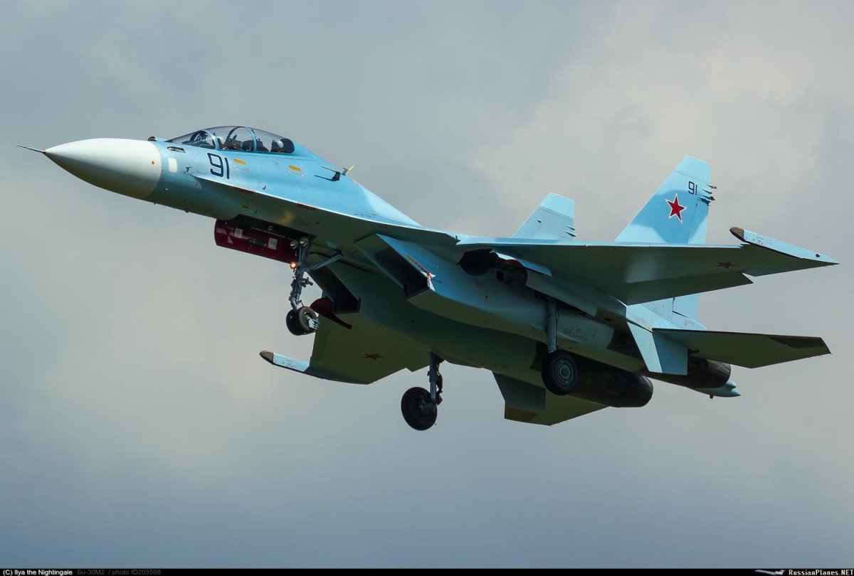 Истребитель Су-30