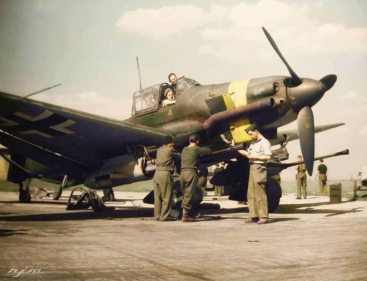 Junkers ju 87 самолёты Германии