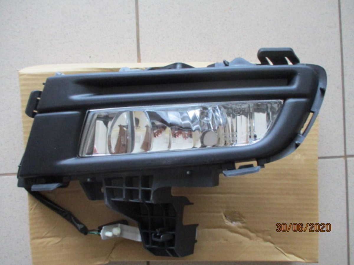 Противотуманные фары Mazda 3 BK