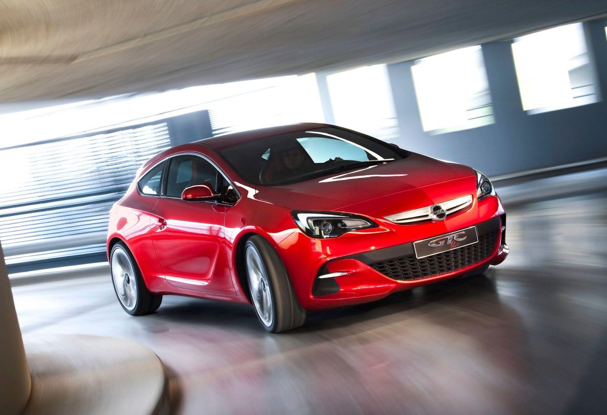 Opel Astra GTC 2014