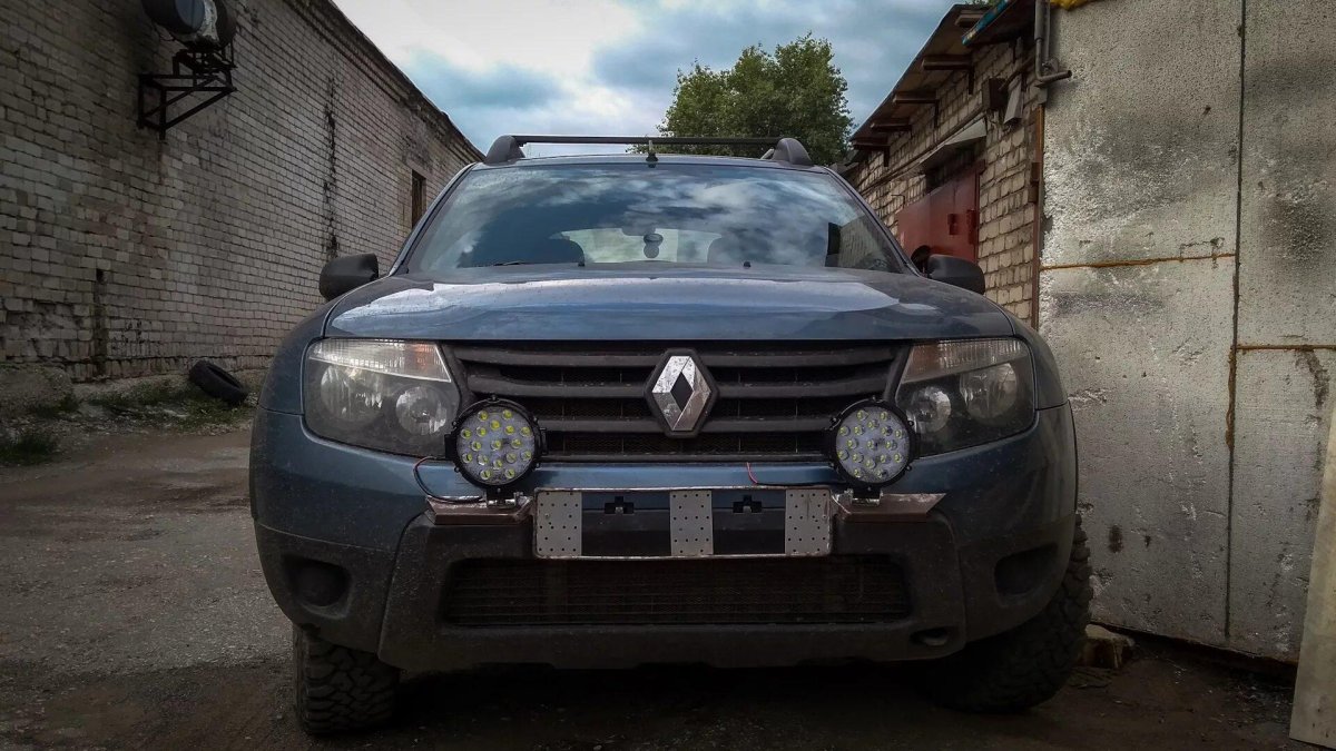 Доп свет на Рено Дастер