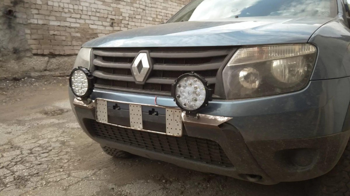 Дополнительные ПТФ В бампер Рено Дастер