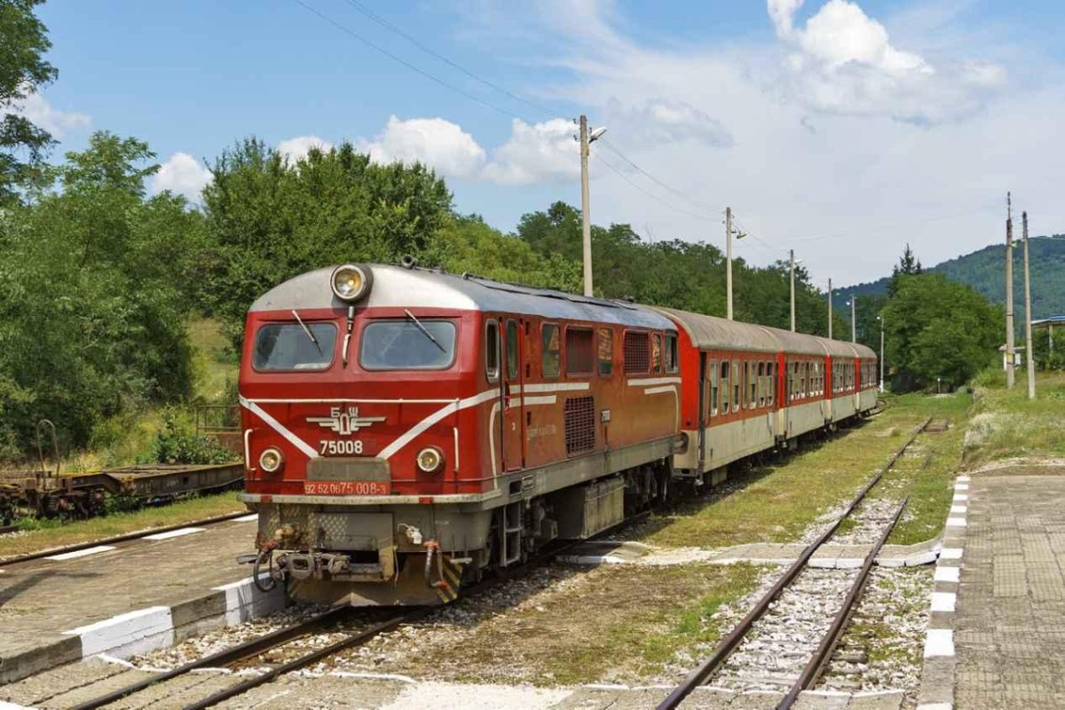БДЖ 75