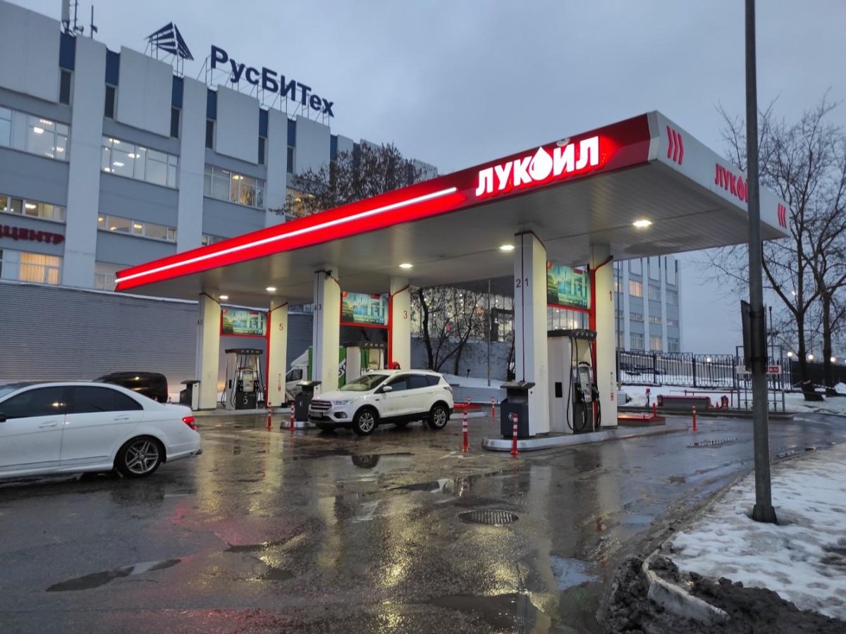 Заправка 3000 год