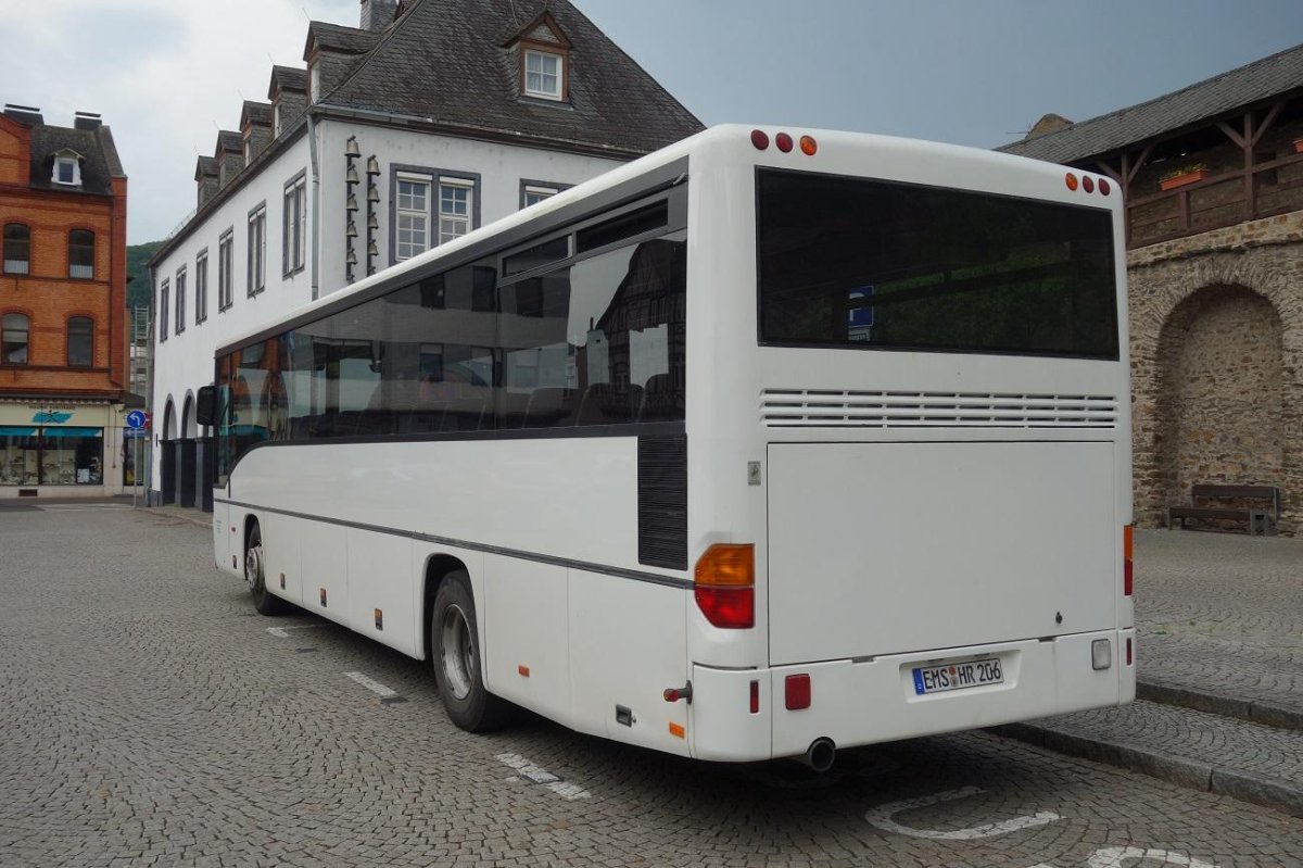 Автобус Мерседес