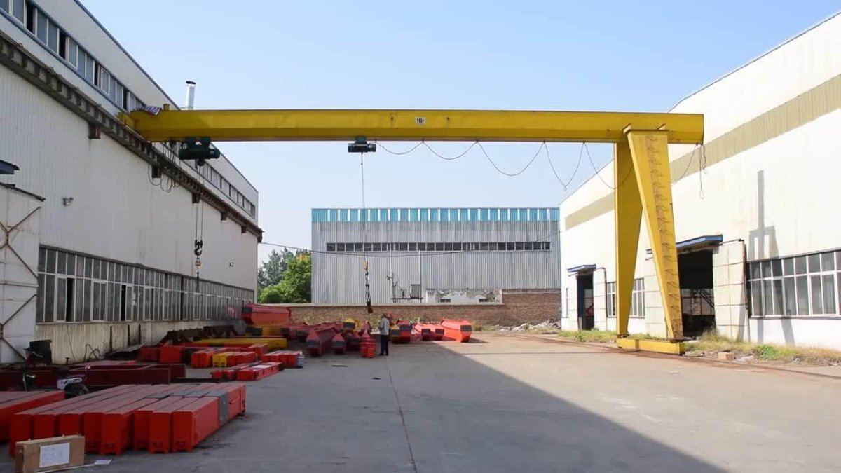 Полукозловой кран 10 тонн