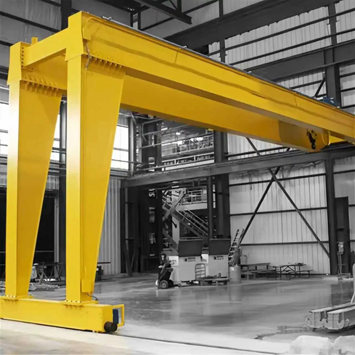 Полукозловой кран 2т