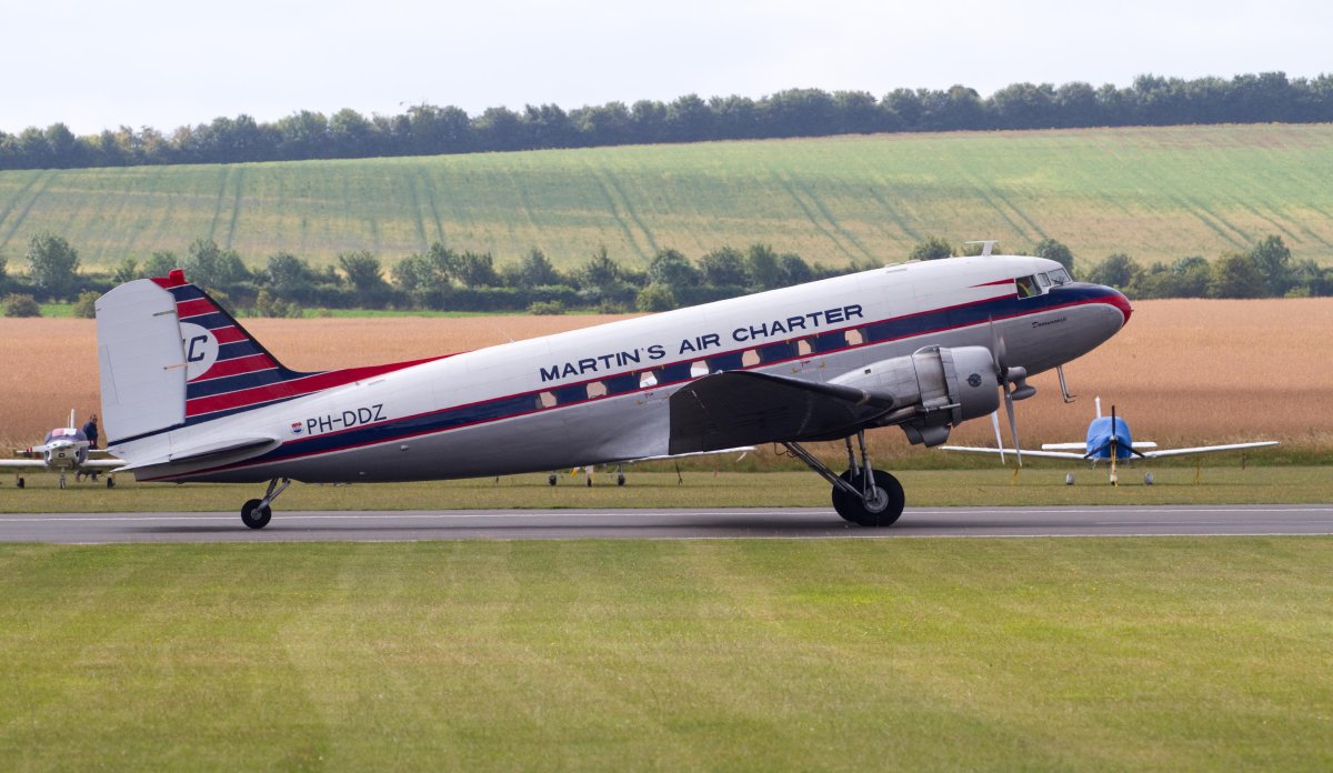 Douglas DC-3
