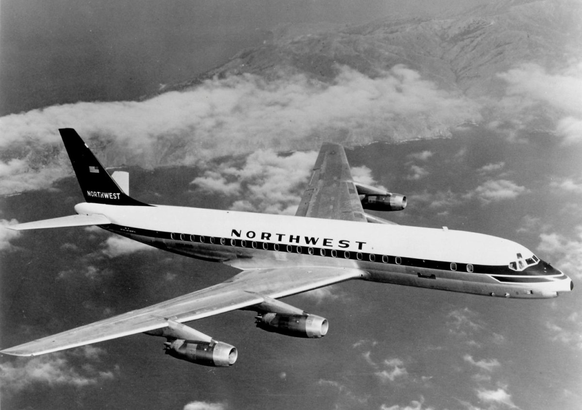 Douglas DC-8