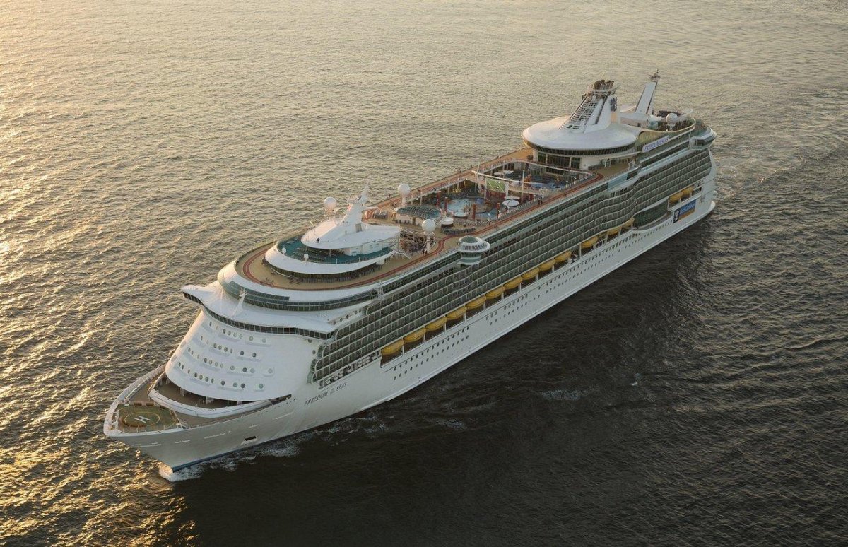 Freedom of the Seas лайнер