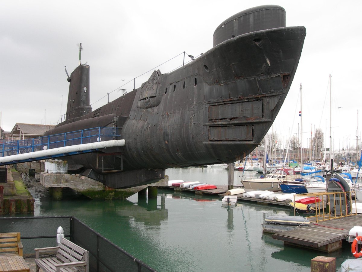 HMS Alliance (p417)
