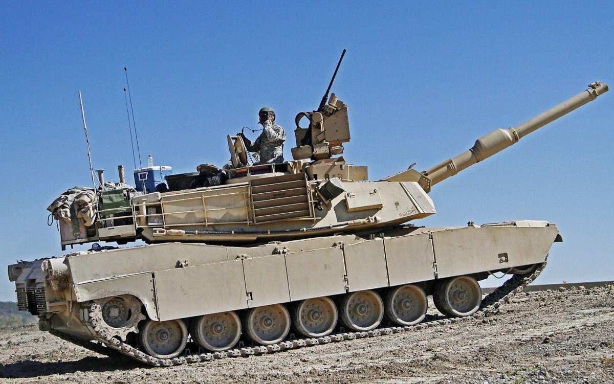Танк Абрамс м1а2