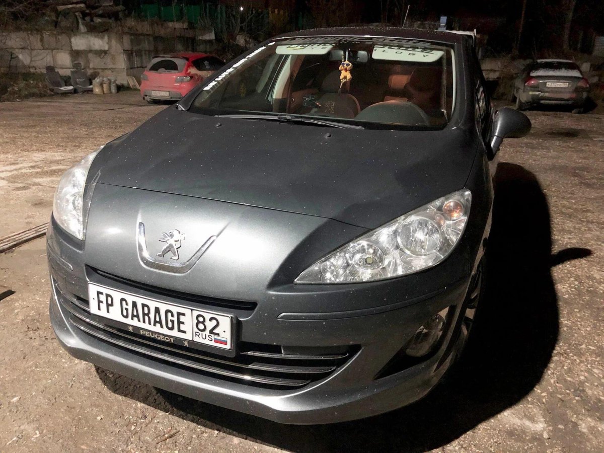 Пежо 408 2005