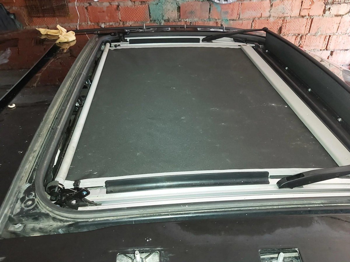 Шторка люка Kia Sportage