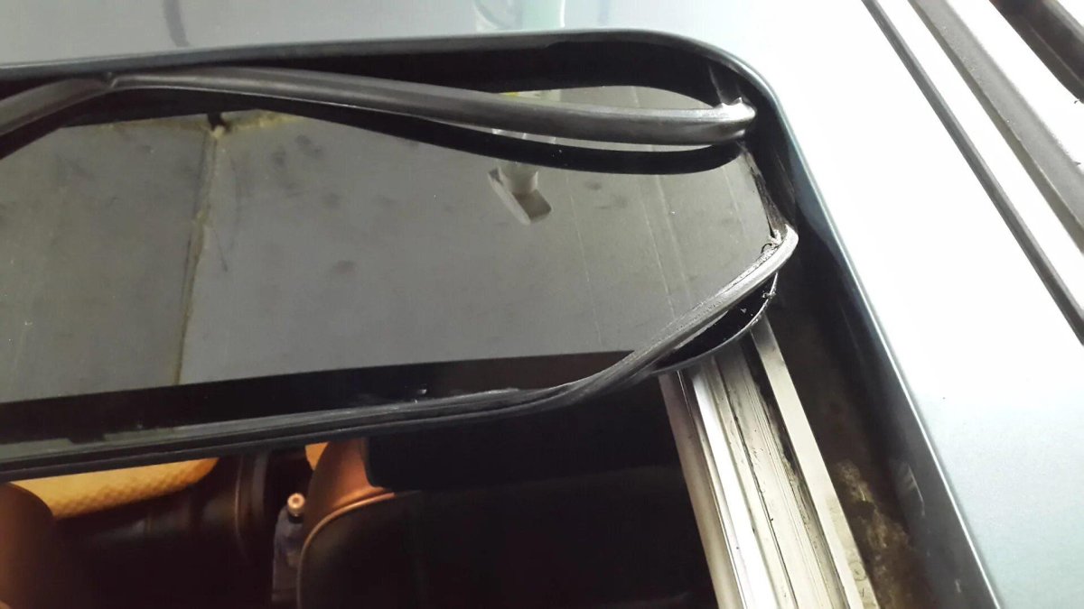 Резинка люка Hummer h3