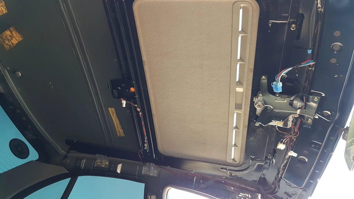 Nissan primera p12 люк