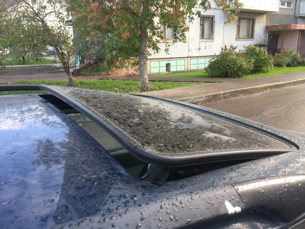 Ремонт люка автомобиля