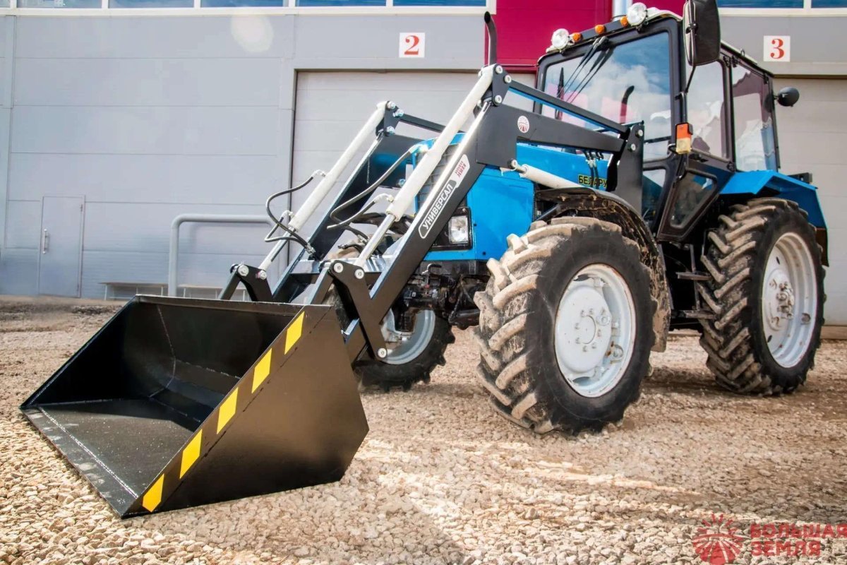 МТЗ-82.1 С погрузчиком универсал 800.