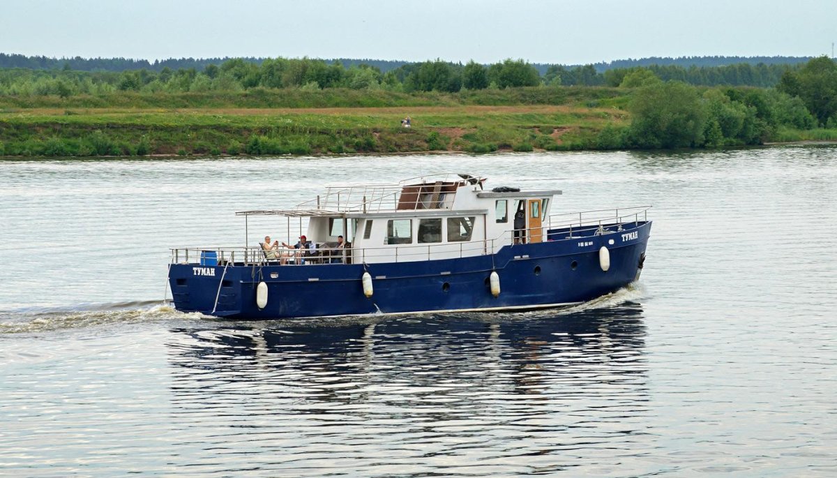 Теплоход Ярославец