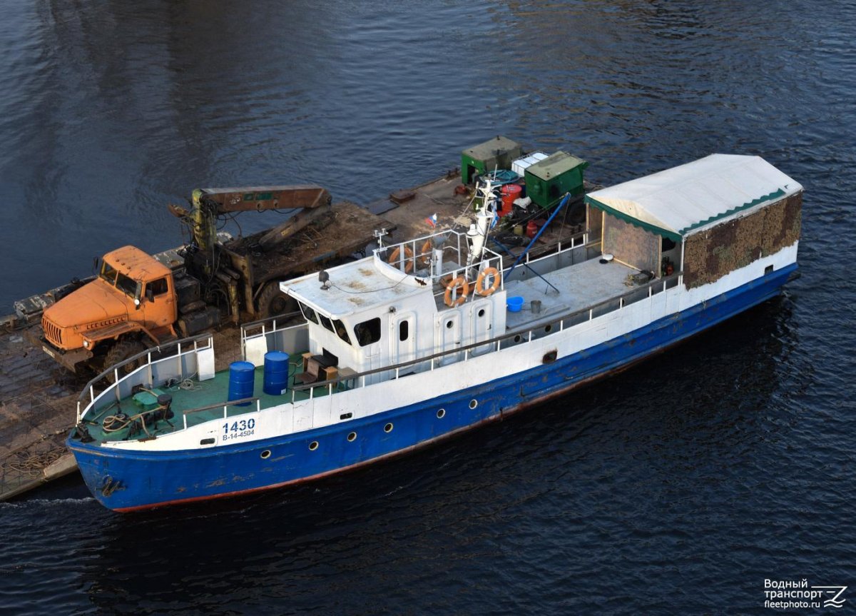 Катер теплоход Ярославец