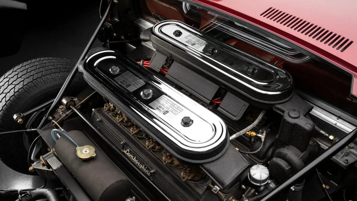 Lamborghini Miura SV