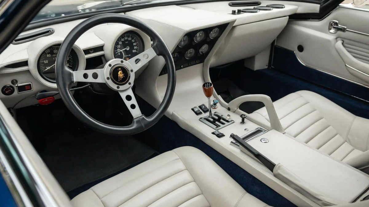 Ламборгини Миура 1971