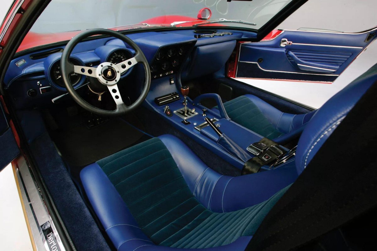 Ламборджини Миура салон