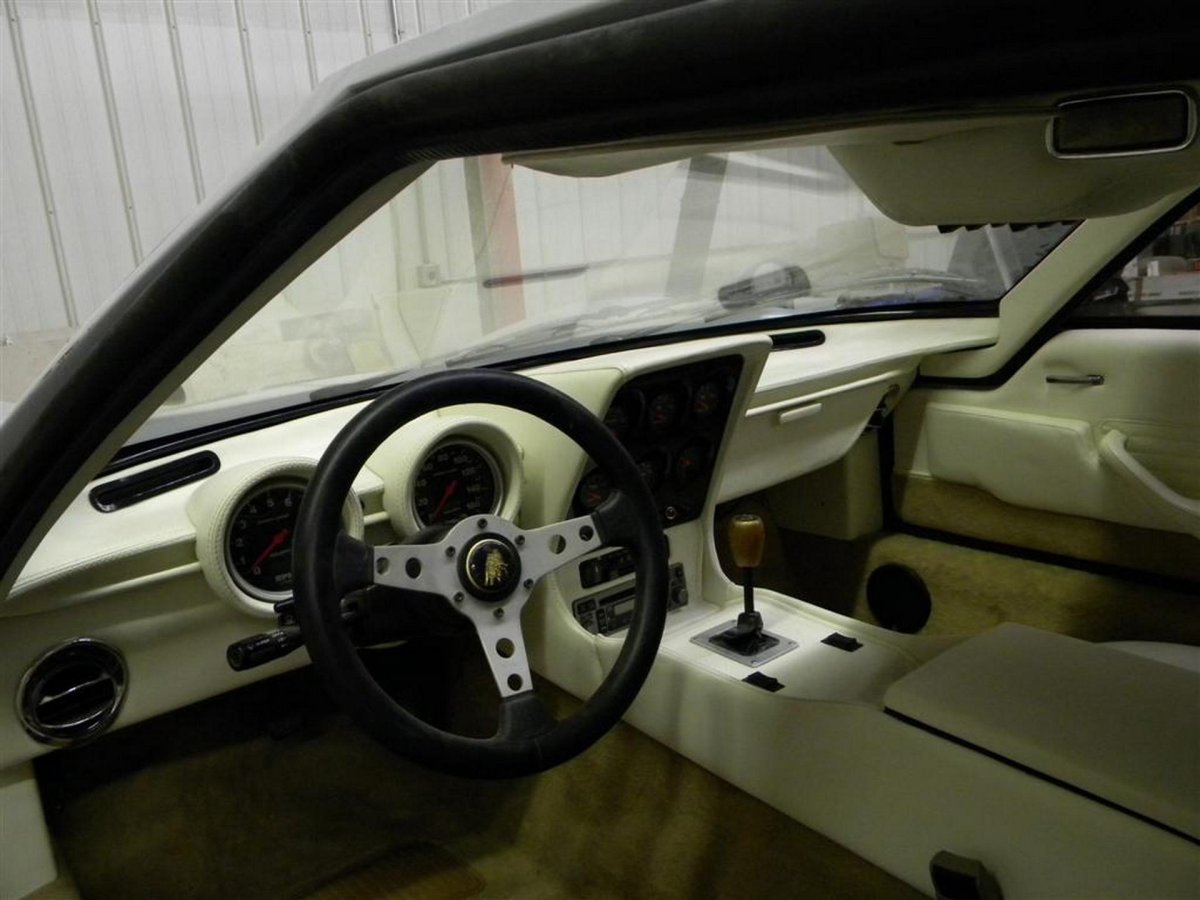 Копия спортивного автомобиля