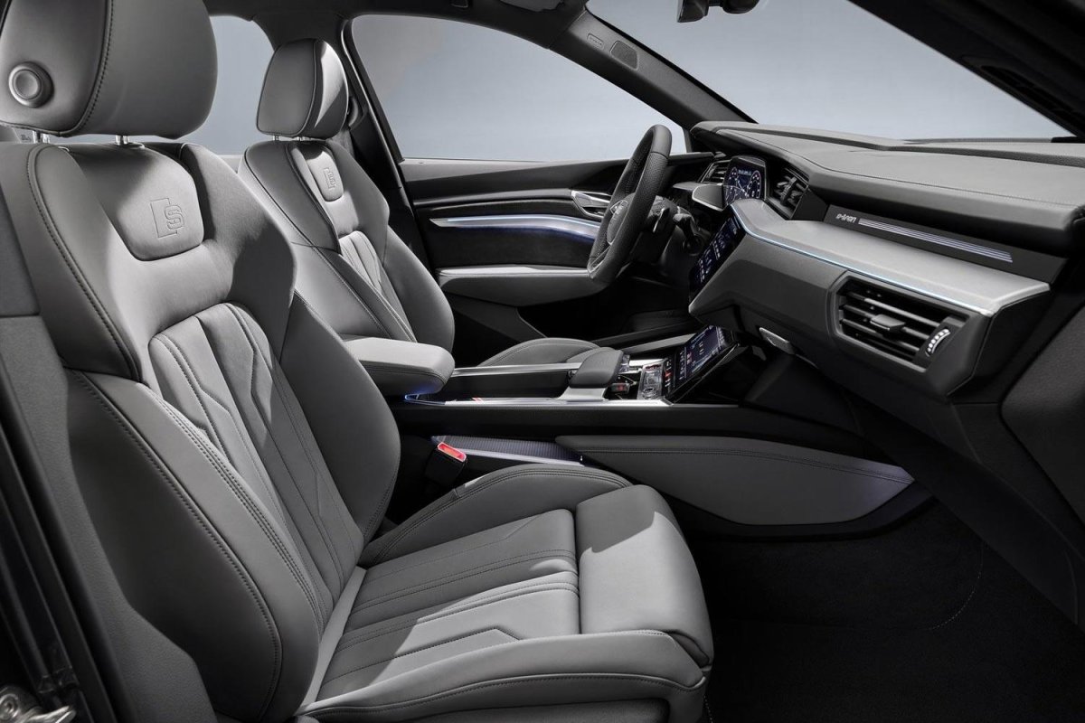 Audi e-tron 2021 Interior