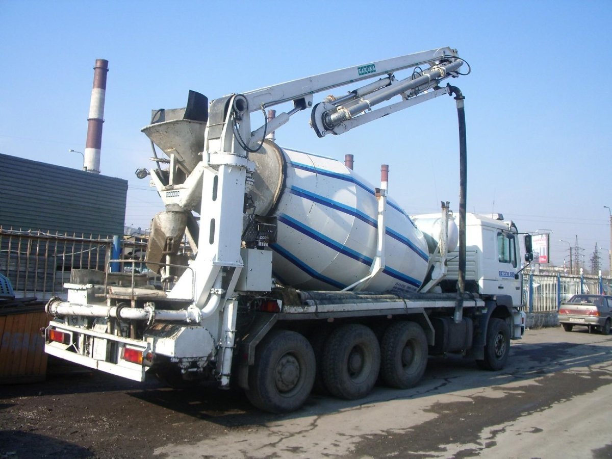 Бетононасос миксер 2 в 1 КАМАЗ