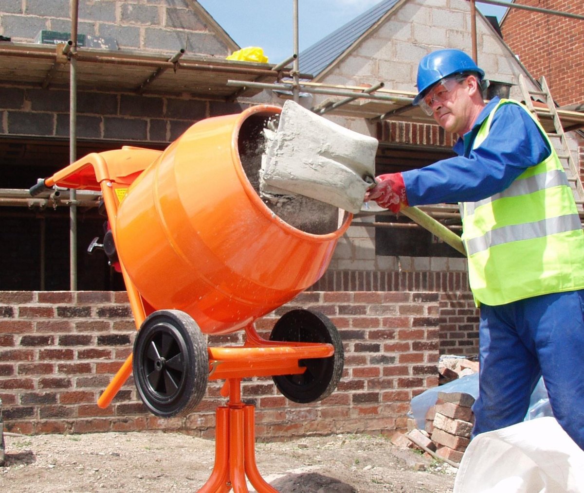 Бетономешалка в строительстве