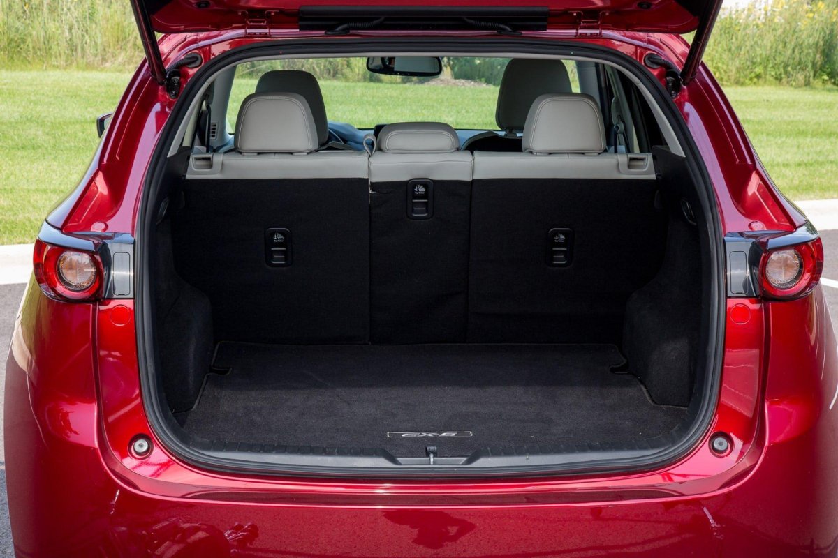 Mazda CX 5 2020 багажник