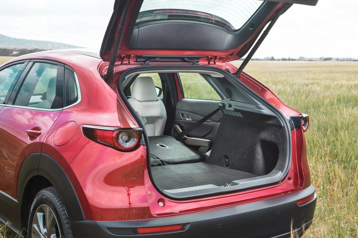 Mazda CX-30 багажник