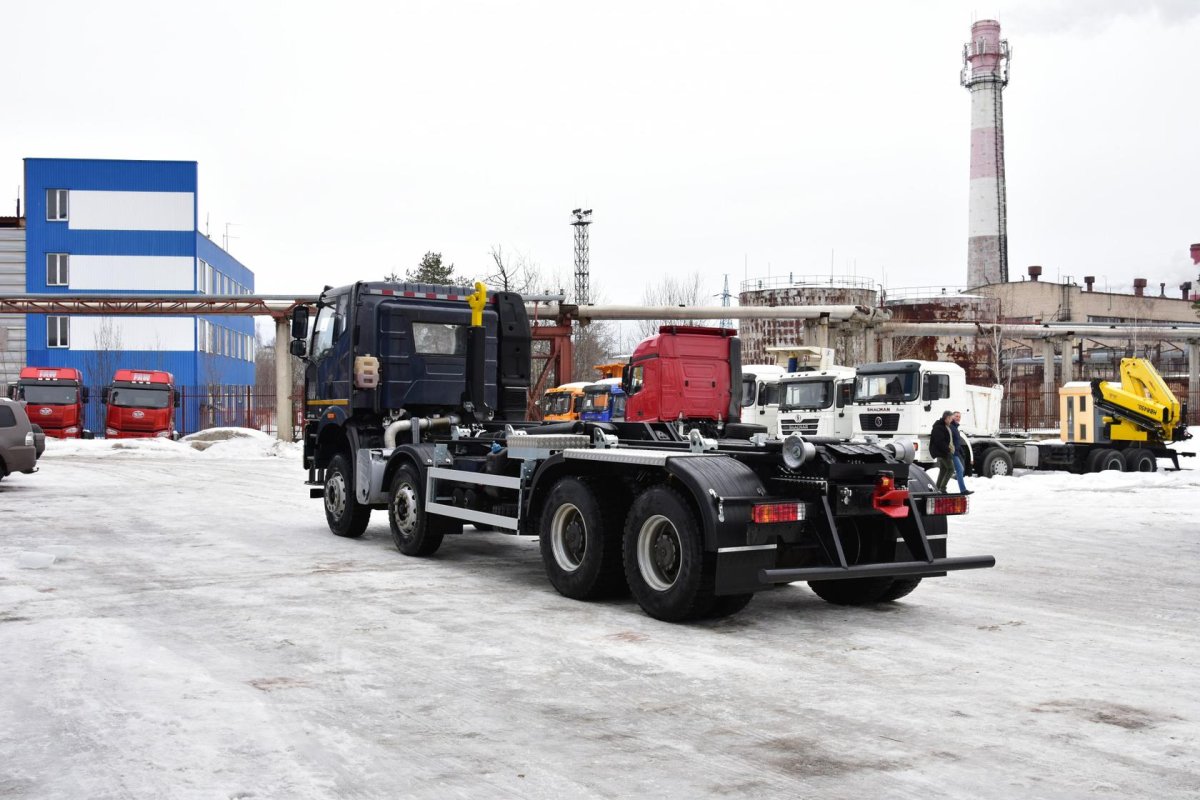 Мультилифт FAW 8x4