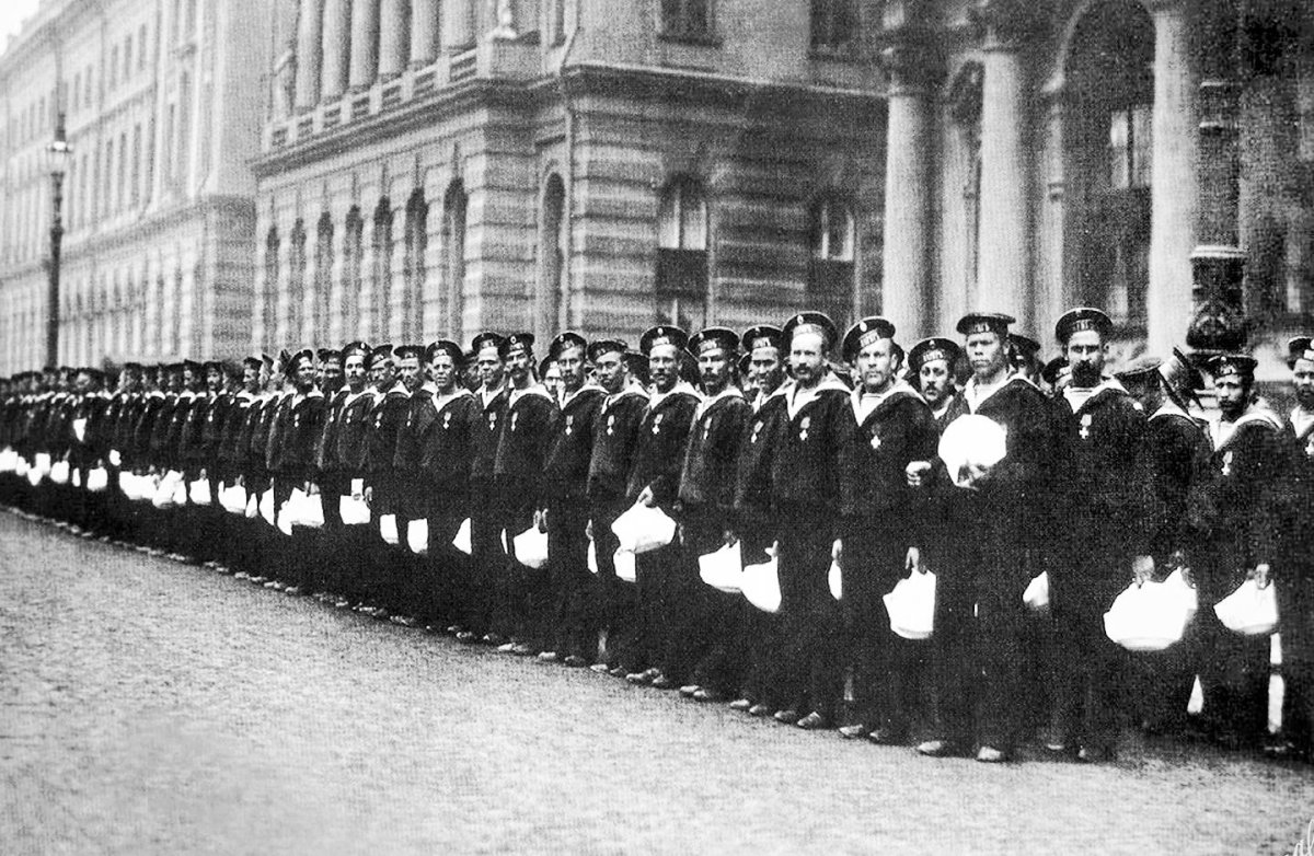 Моряки крейсера Варяг 1904