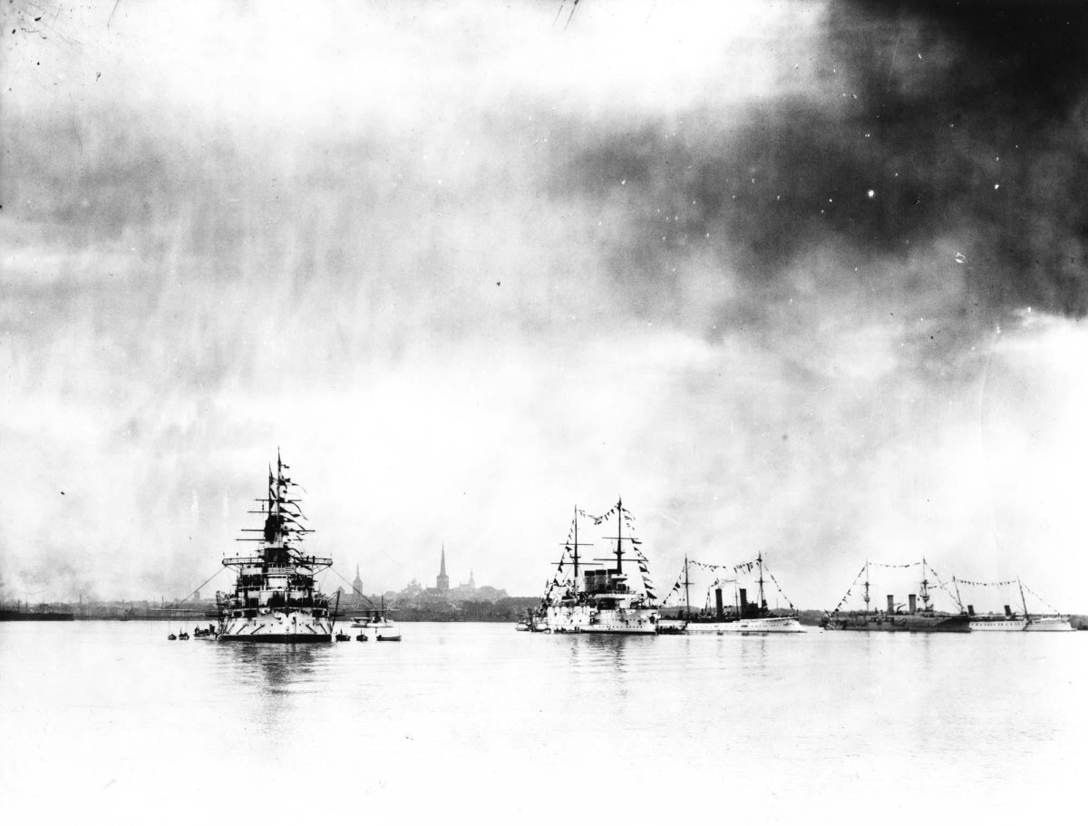 Броненосный крейсер принц Генрих