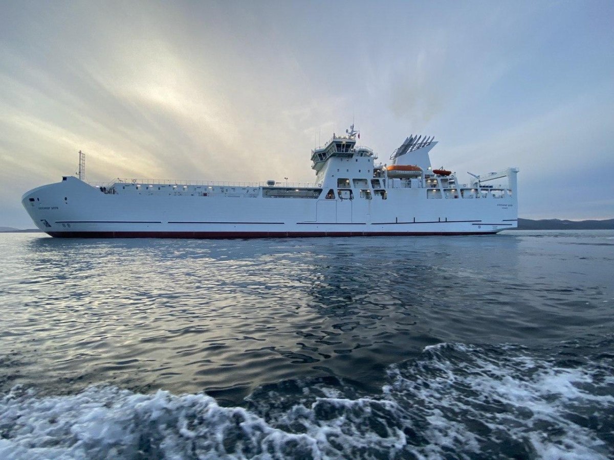 Паром Александр Деев