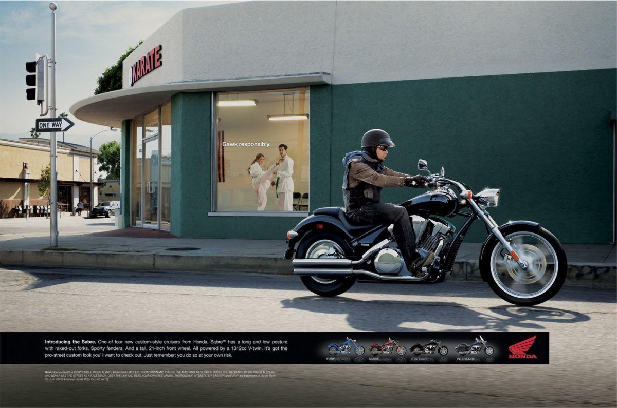 Креативная реклама мотоциклов