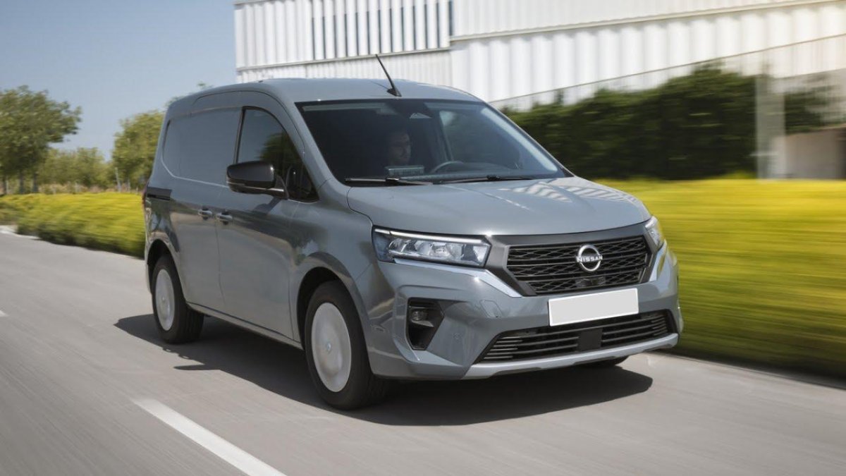 Nissan van 2022