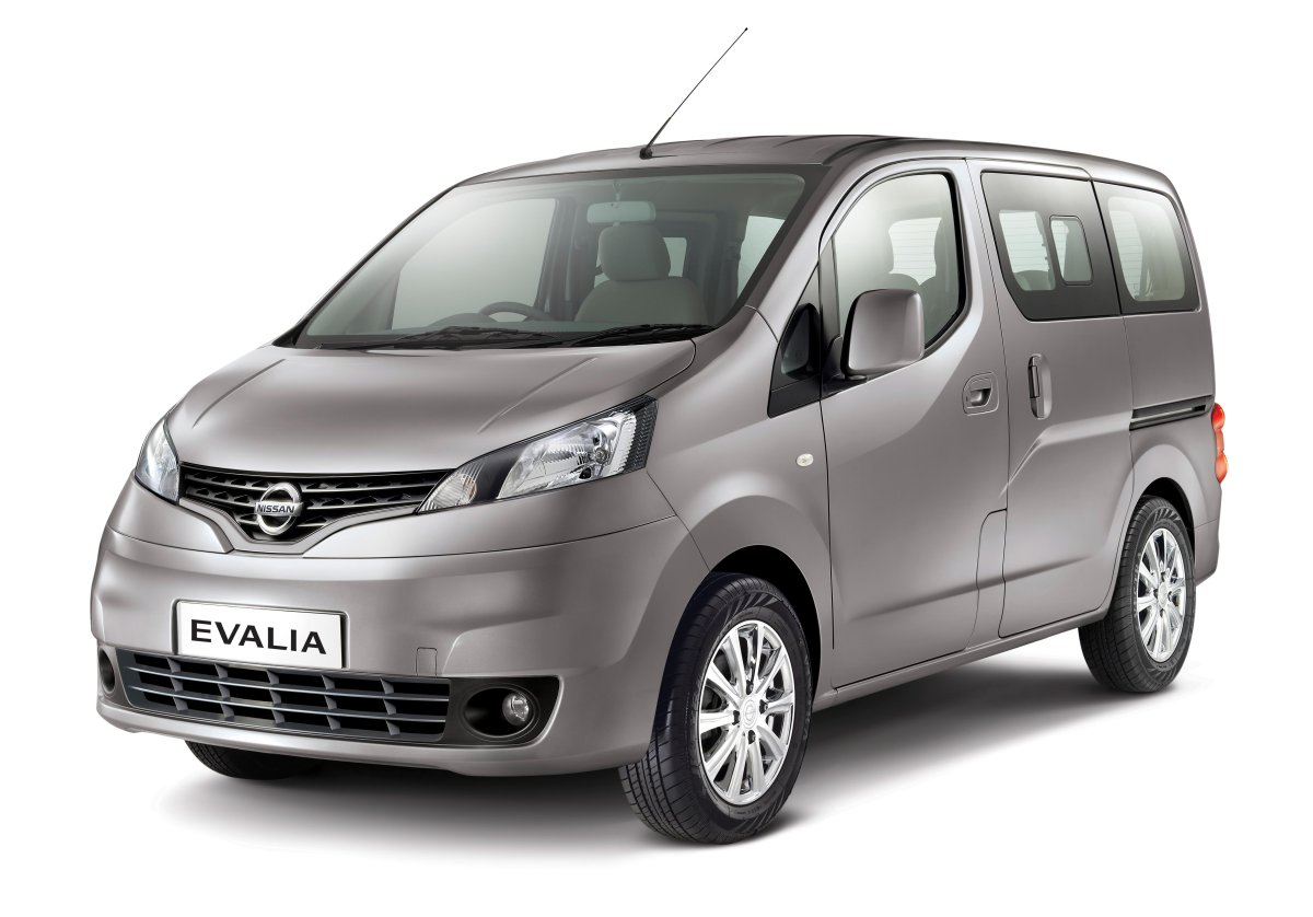 Nissan Evalia 2017 с правым рулем