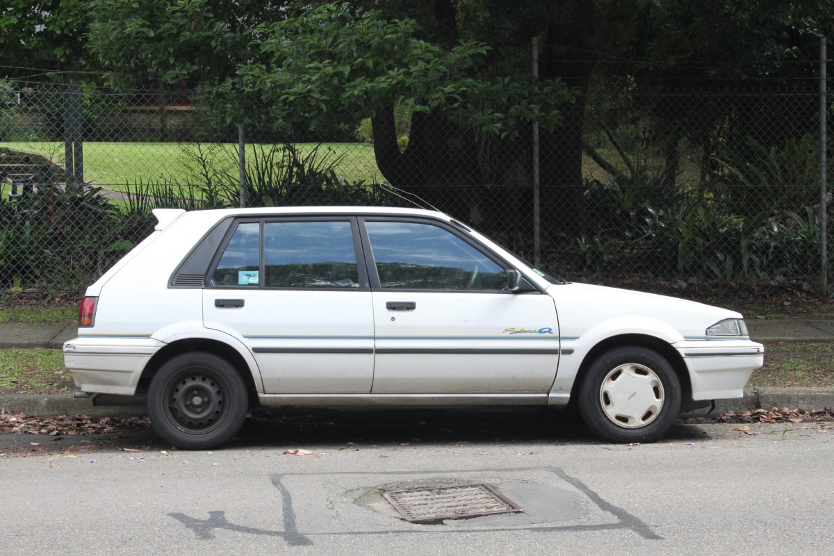 Nissan Pulsar n12 EXA