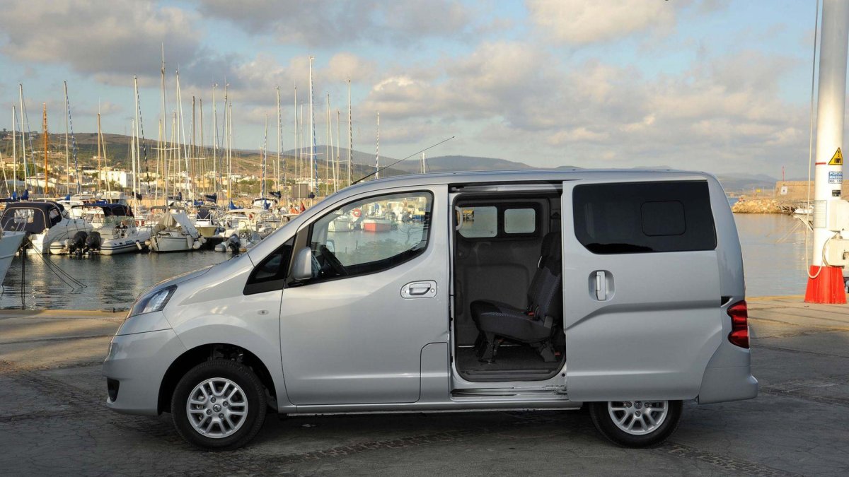 Nissan Evalia